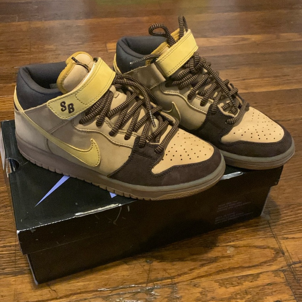 Nike Dunk Mid Pro SB